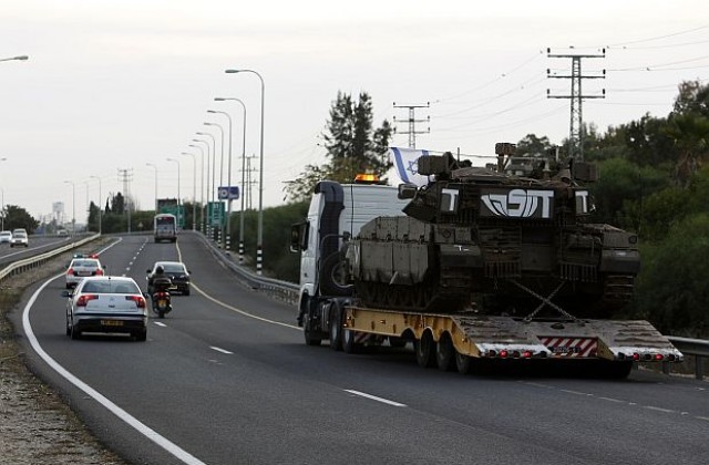 Заплахата от сухопътна инвазия в Газа се увеличава