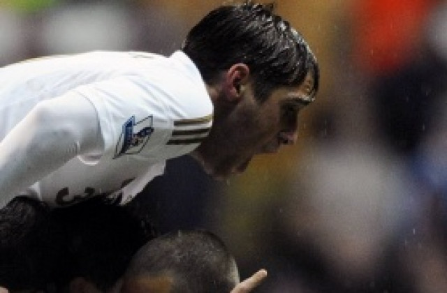 Нападател на Суонси: Лаудруп с право не ме пуска на терена