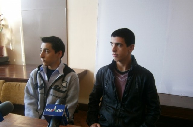 Ученици на ПМГ „Проф. Ем. Иванов”  са сред най-добрите физици в страната