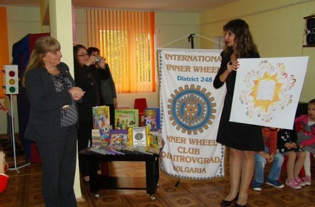 Дамското Ротари в Димитровград празнува 5-годишнина с благотворителен бал