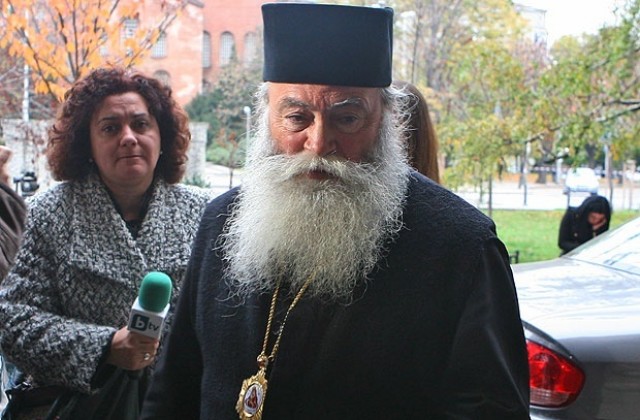 Уставът на църквата можел да се промени само след избора на патриарх