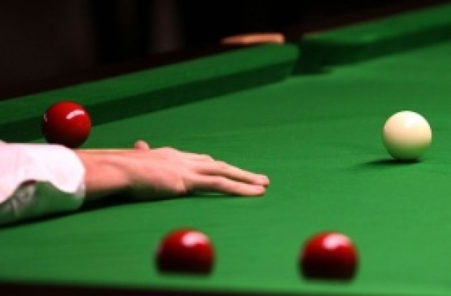 Марк Дейвис отстрани Том Форд, излиза срещу Тръмп за място на финала