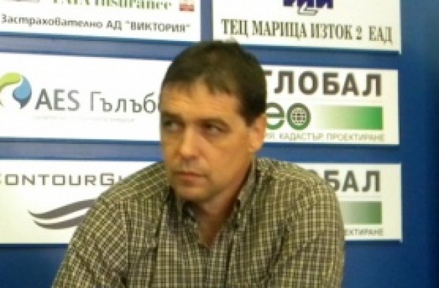 Хубчев: ЦСКА ни респектира прекалено много