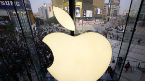 Каква иронияслужител на Apple се казва Сам Сунг