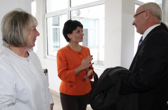 Варненските хематолози не оттеглиха оставките си