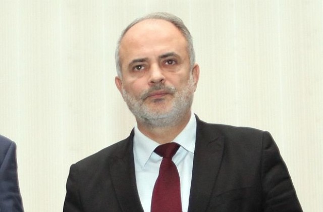 Социалното министерство предвидило около 1 млрд. лв. за майките с деца