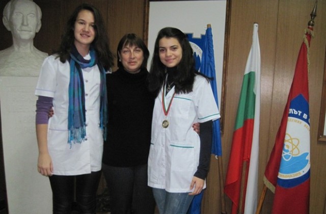 Врачанска ученичка ще представя България на Олимпиадата по природни науки на ЕС