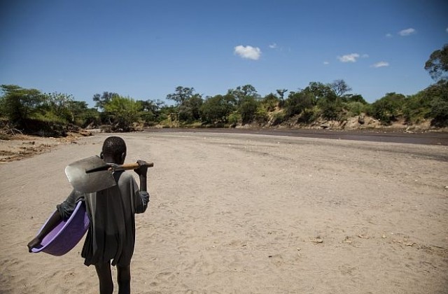 Как благотворителността влошава живота на африканците