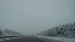 Снегопочистващите фирми и населените места готови за зимата