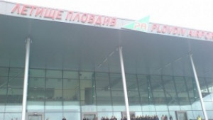Въвеждат такси за сигурност и шум за летищата