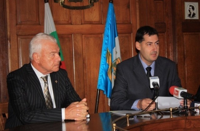 Манджуков иска да финансира разкопките на Одеона