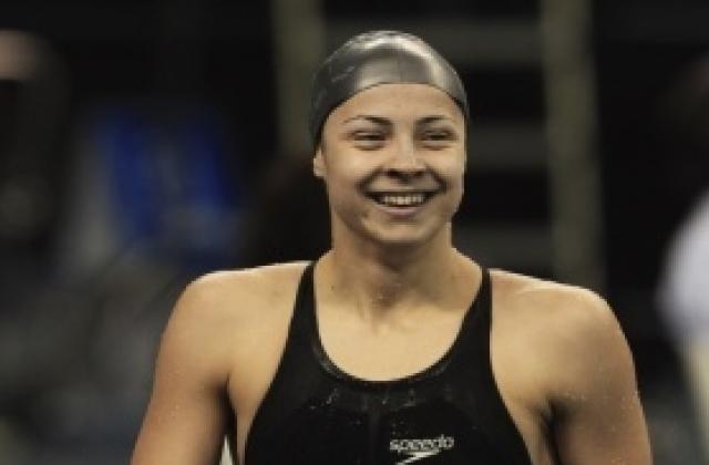 Аврамова остана извън финала на 100 м гръб