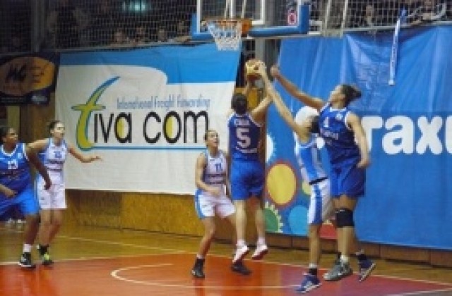 СНИМКИ: Дунав се хвърли в битката, но изгоря от Еврокъп след трета загуба