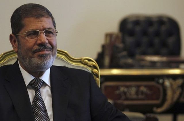 Президентът на Египет увеличи правомощията си и смени главния прокурор