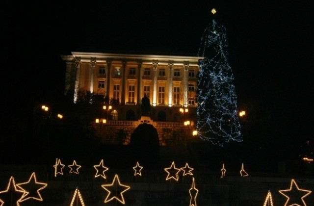 Коледна фото-надпревара