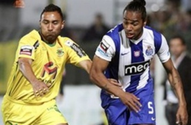 Ботев Пд следи нападател на Пасош Ферейра