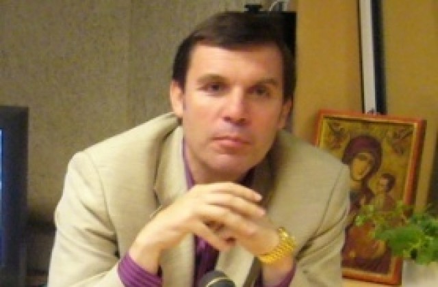 Силвио Данаилов пътува до Русия, за да подкрепи Антоанета Стефанова във финала