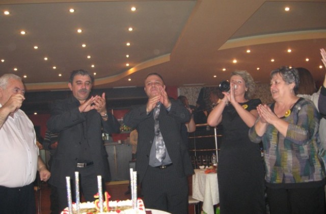 Македонците във Враца отбелязаха своя 15-годишен юбилей