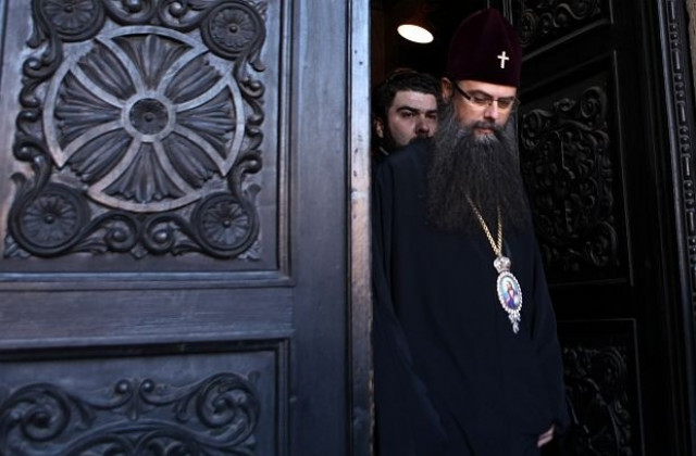 Пловдивският митрополит Николай дойде на заседанието на Светия синод