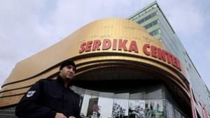 Сигнал за бомба отново затвори столичен мол