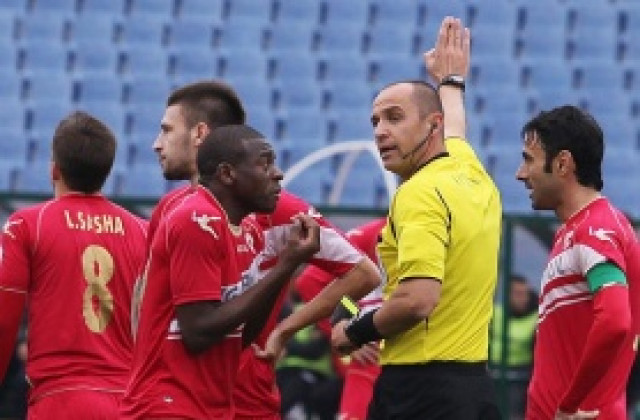 Присо громил Националния стадион, ще струва 3 мача наказание и ремонт на ЦСКА