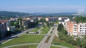 Майка с ограничени родителски права опита да изведе дететото си