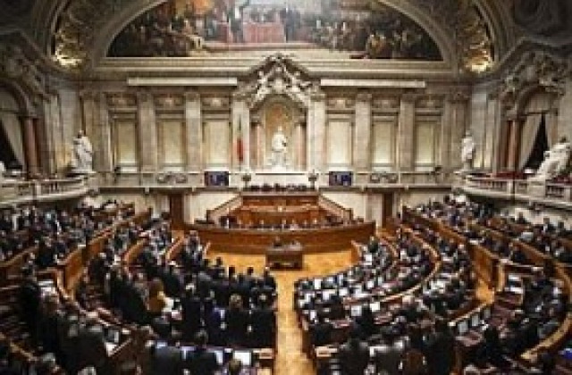 Португалия прие непопулярният бюджет на икономии