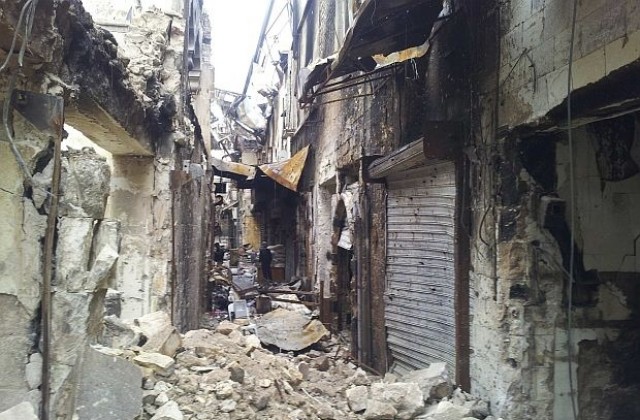 Над 50 души убити при двоен атентат в околностите на Дамаск