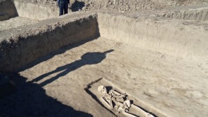 Археолози проучват некропол край Мартен