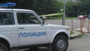 Иззеха оръжия при претърсване на къщи