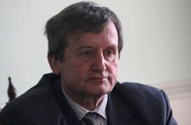 Акад. Марков желае да дари новата си книга за Балканската война на съветниците в Кърджали