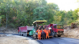 Борисов открива ремонтирания път ЕленаТвърдица