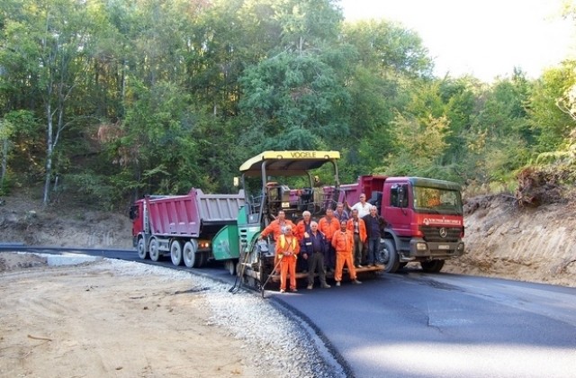 Борисов открива ремонтирания път Елена-Твърдица