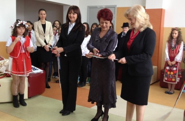 Президентът поздрави „Васил Априлов”