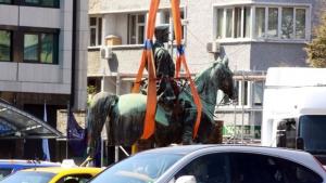 Липсвал официален проект за реставрацията на паметника Цар Освободител