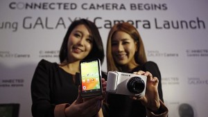 Samsung пусна фотоапарат с Android свързан с интернет
