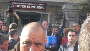 Бойко Борисов обеща Ще има пари за всичко