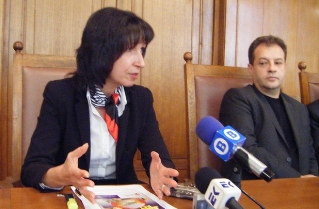 Фестивал на ледените скулптури, коледни концерти и спектакли през декември