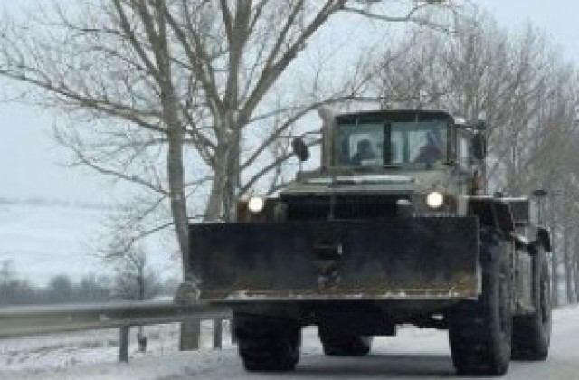 Държавата и общините готови да се справят с очакваните снеговалежи