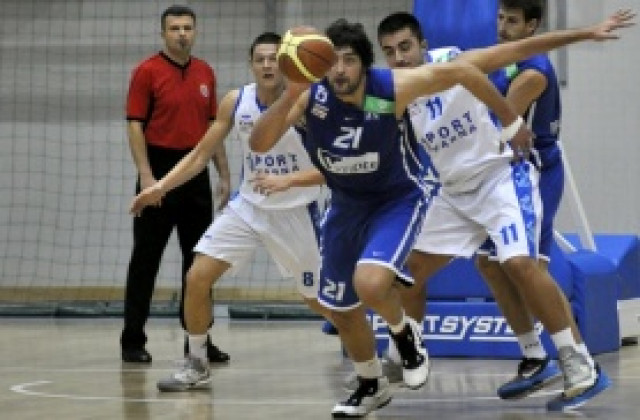 Левски смачка Черно море като домакин