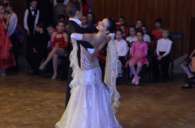 Танцьори показаха талант във Враца