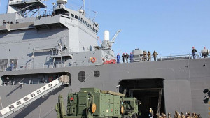 КНДР монтира първата степен на ракетата Токио се готви за