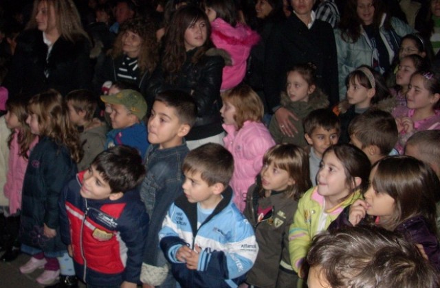 Софийската опера гостува с три детски заглавия във Велико Търново