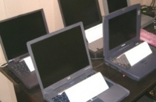 Ученици от България и Румъния ще учат в мрежа