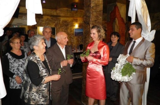 98 двойки си казаха „Да” за втори път