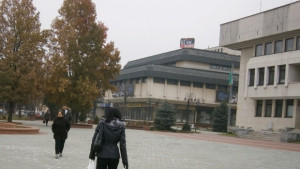 Коледната елха заблестява днес и в Севлиево