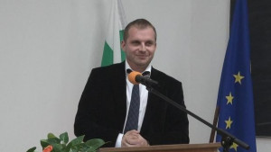 Огромен интерес към лекцията на Виктор Азманов във ВТУ