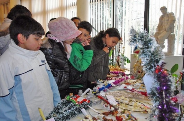 В Димитровград обявиха традиционния конкурс за сурвачки