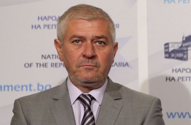 Сините искат оставките на Симеон Дянков и шефа на НЗОК Пламен Цеков