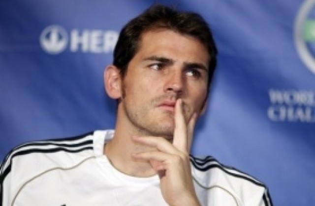 Хосе Родригес сложи в малкия си джоб Касияс и Раул